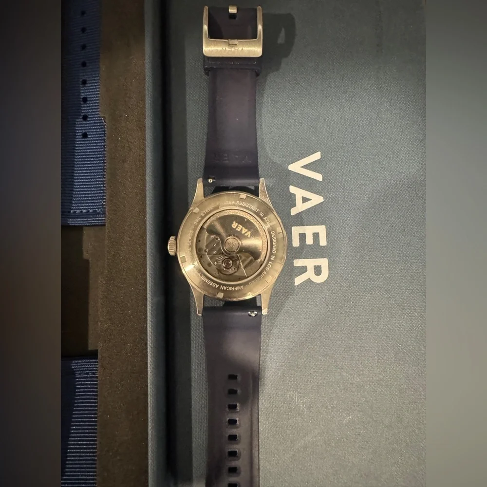Vaer A5 | Design White USA Automatic - Picture 6 of 6